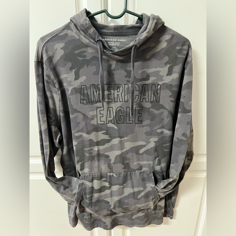 American Eagle Outfitters Men's Charcoal Camo Hoodie